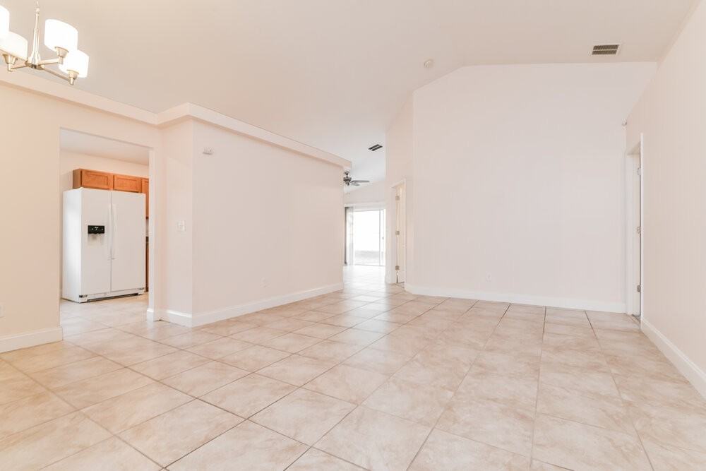 2708 Eagle Creek Ct - Photo 4 of 16