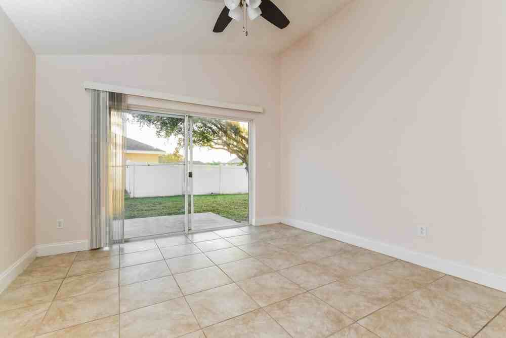 2708 Eagle Creek Ct - Photo 5 of 16
