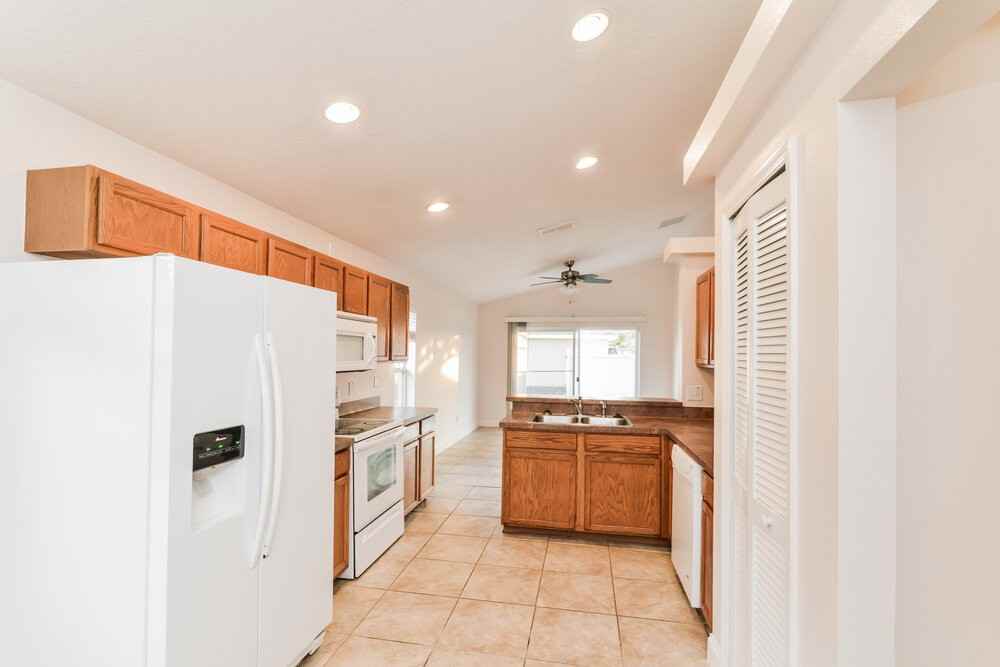 2708 Eagle Creek Ct - Photo 6 of 16