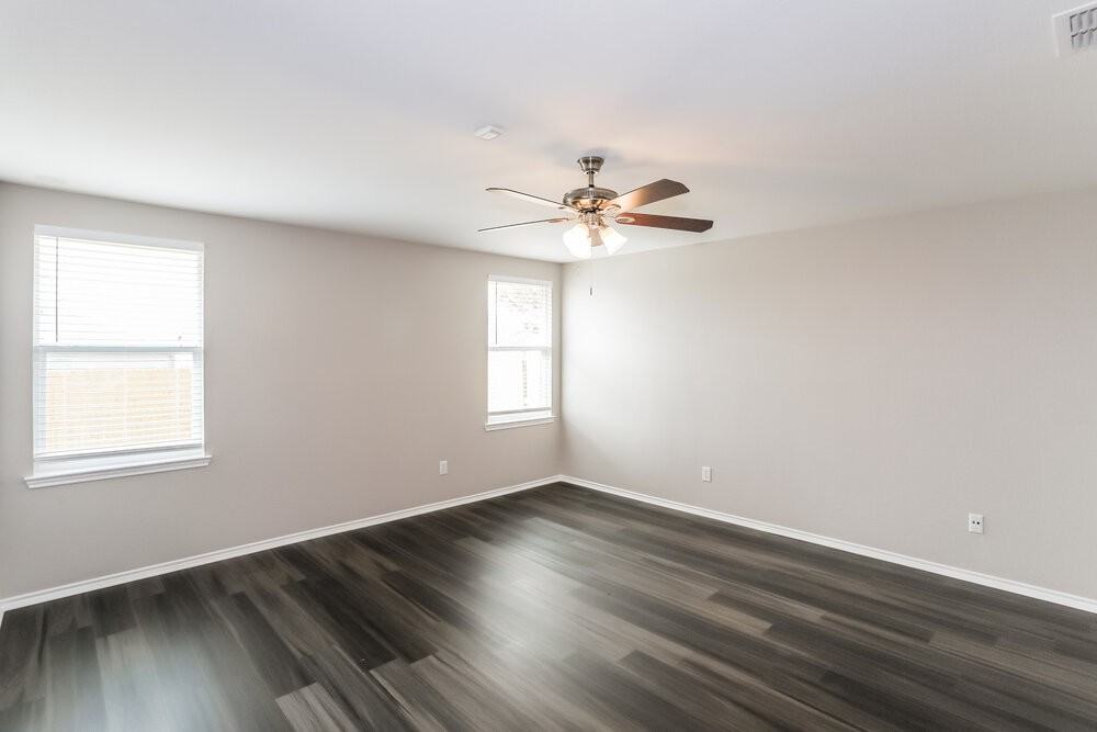 7609 Scarlet View Trl - Photo 7 of 16
