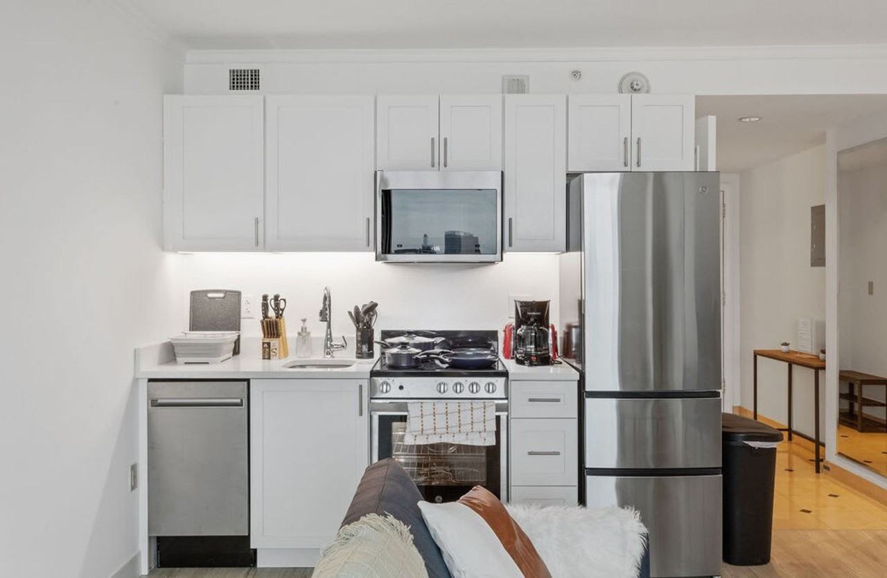 810 Pacific Avenue - Photo 4 of 27