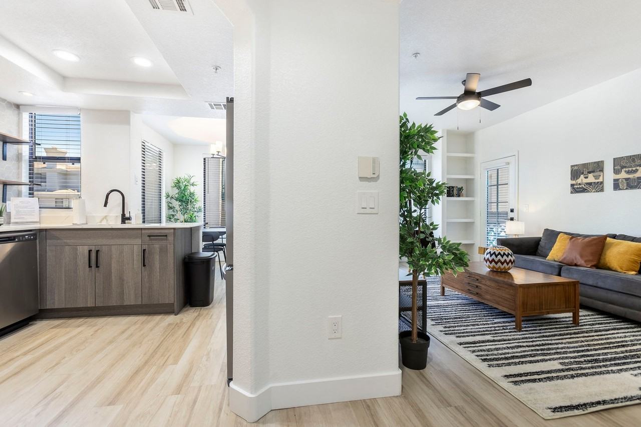 15608 N 71st St #1496943P - Photo 5 of 50