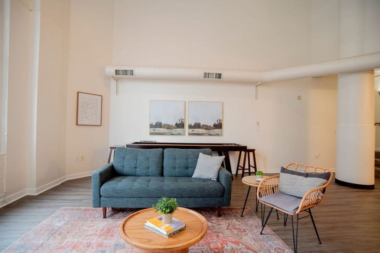 125 West Market Street - Photo 3 of 65