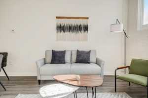 featured image of 125 W Market St