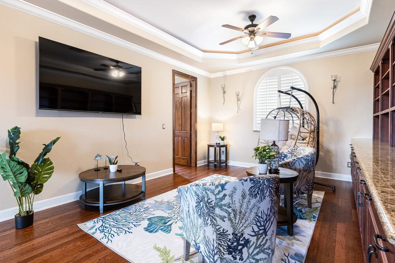 842 Miramar Court #1028540P - Photo 3 of 50