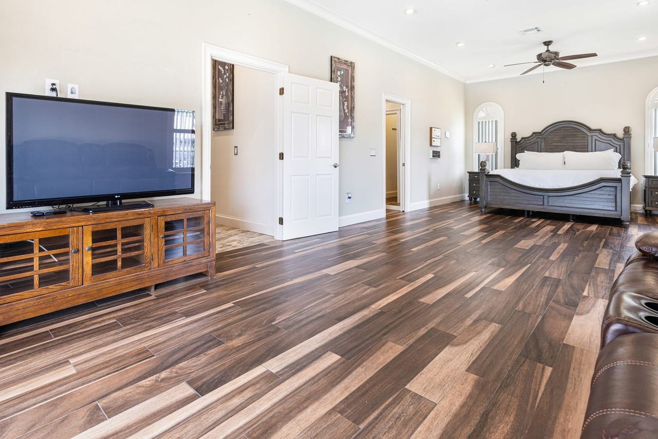 842 Miramar Court #1028540P - Photo 5 of 50