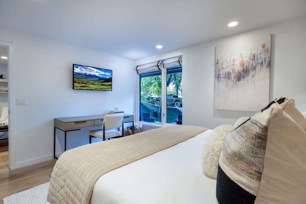 800 South Mill Street - Photo 6 of 146