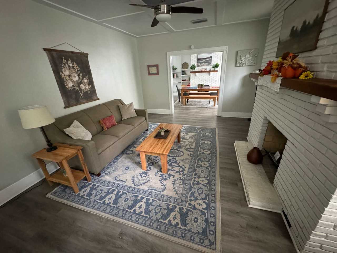 402 Michigan Ave #1043648P - Photo 3 of 43