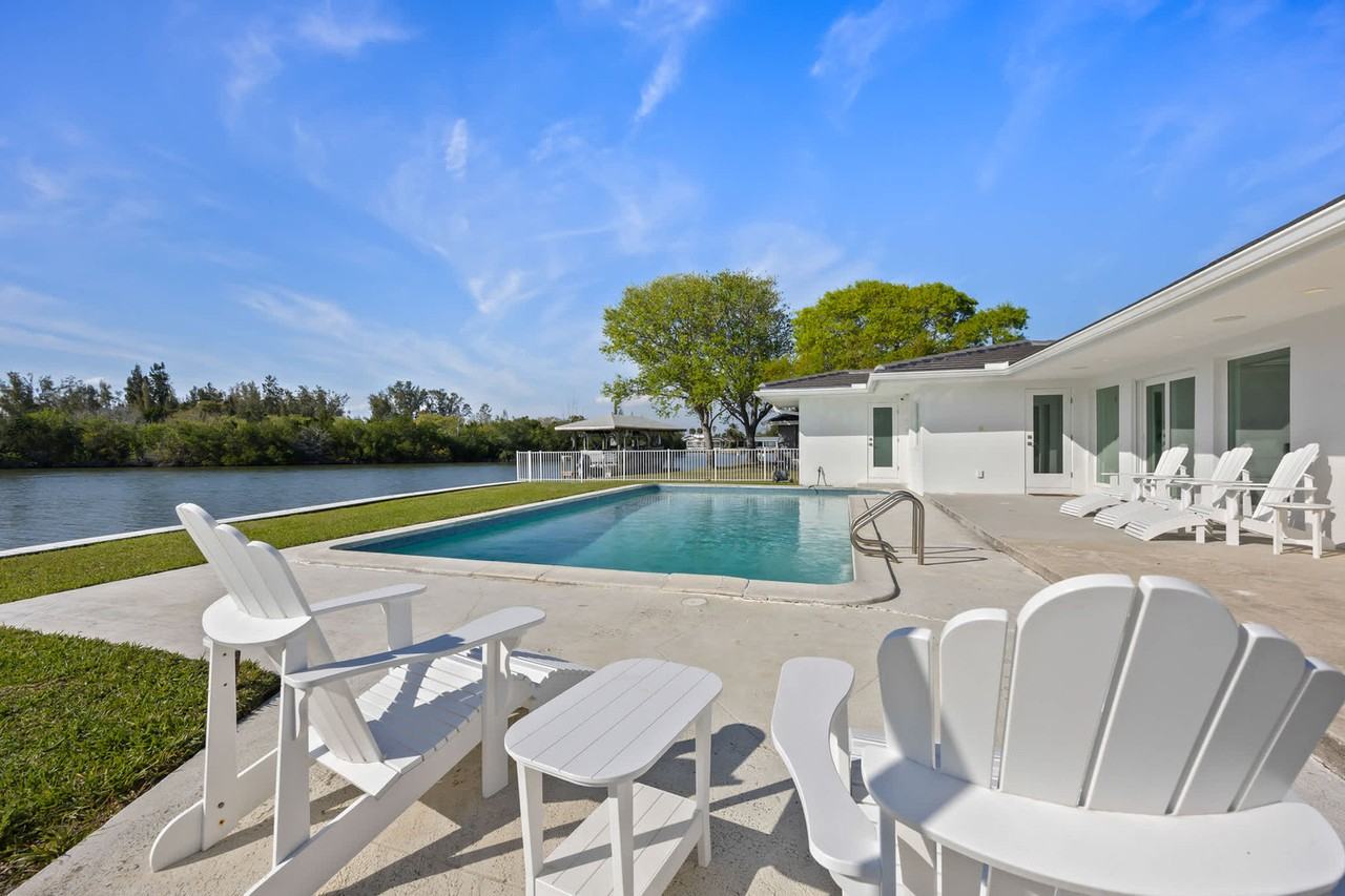 220 June Dr #1044379P - Photo 3 of 36