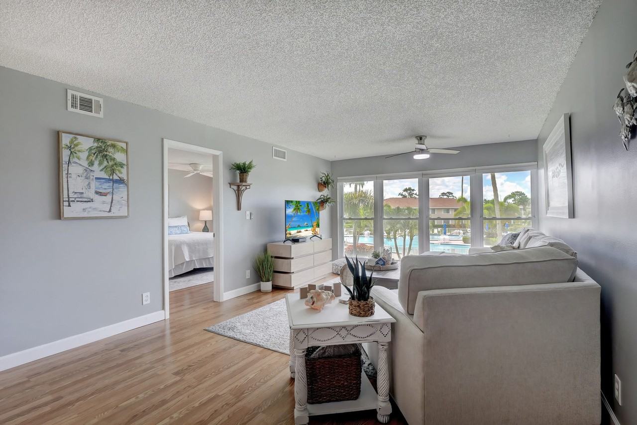 154 Palm Drive #1049699P - Photo 3 of 31