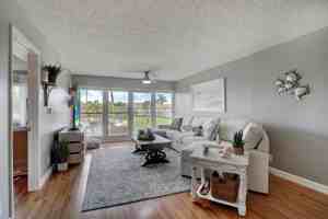 featured image of 154 Palm Drive