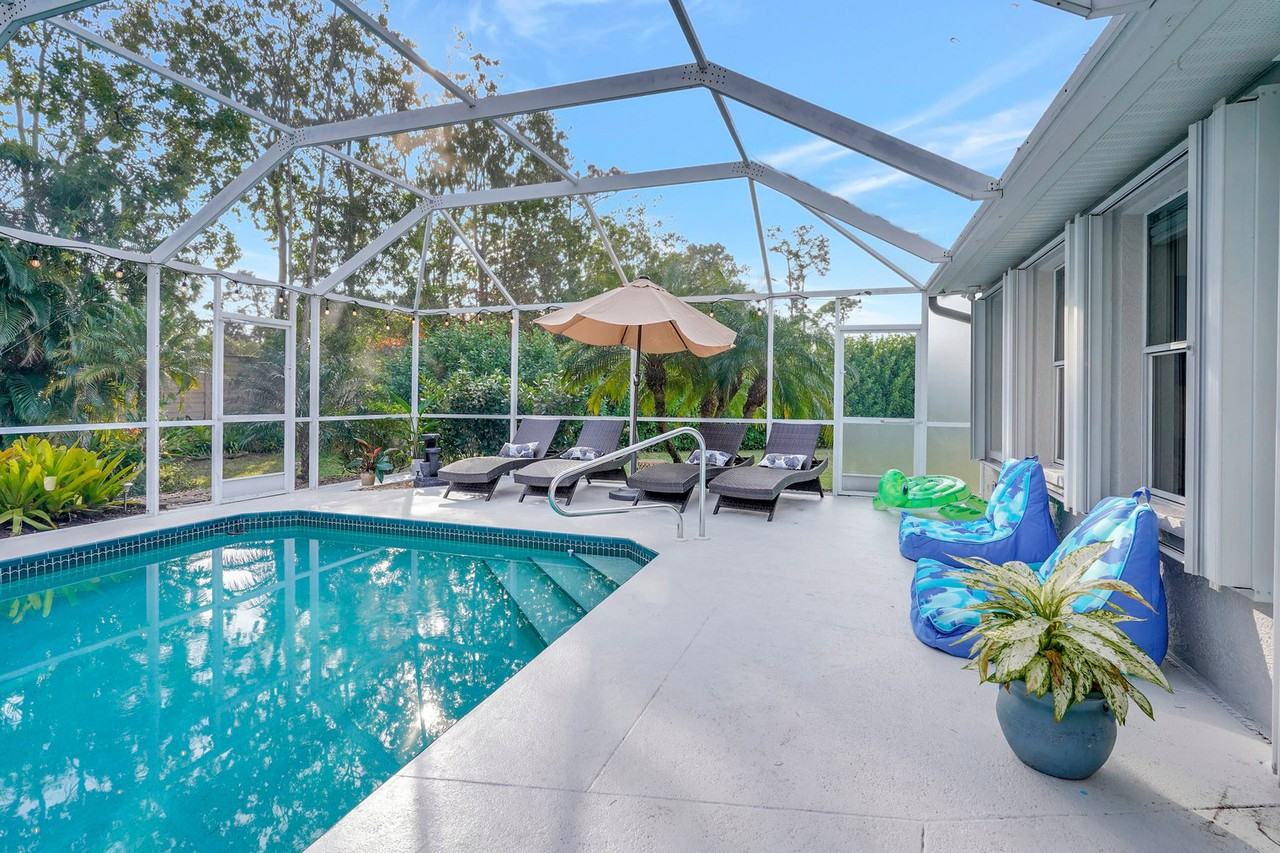 6726 Sloane Pl #1049716P - Photo 3 of 39