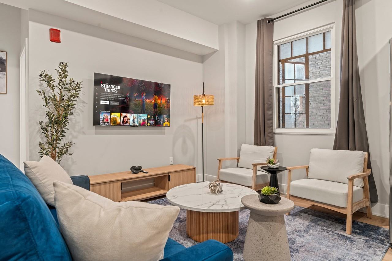 116 N 15th St #1055963P - Photo 3 of 31