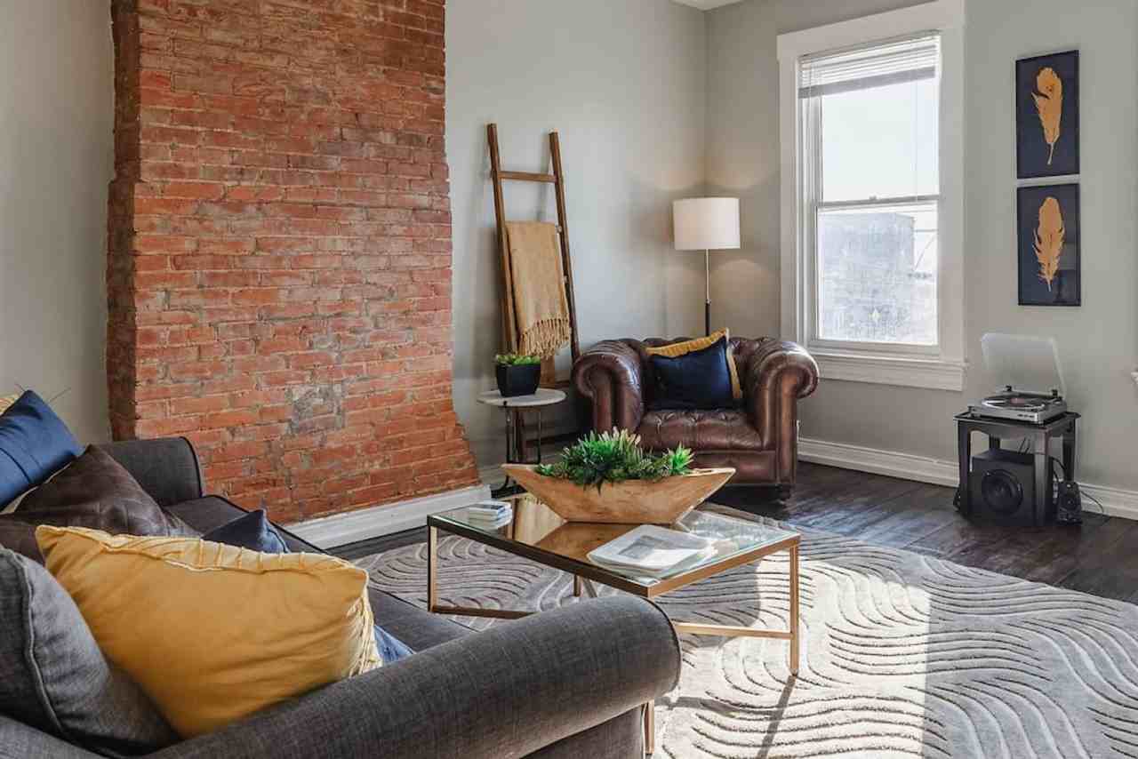 1614 Mansfield Street - Photo 3 of 50