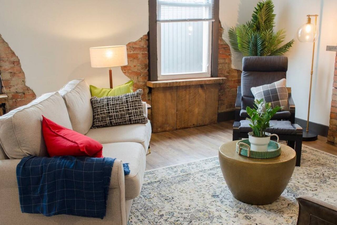 1423 Pleasant Street #1056037P - Photo 6 of 37