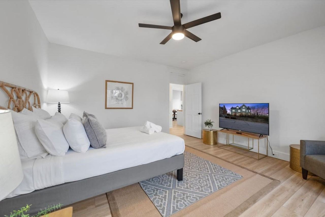 242 Mccormick Pl #1056105P - Photo 3 of 17