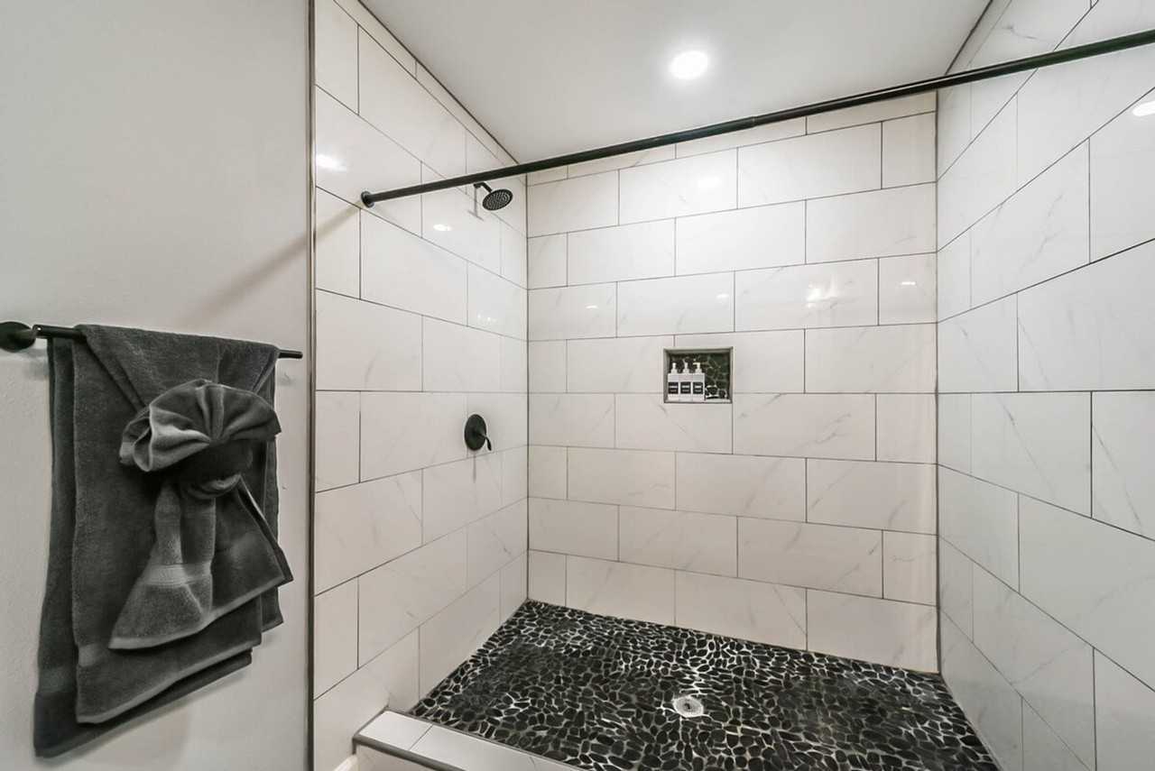 5130 Cosby St #1056418P - Photo 7 of 29