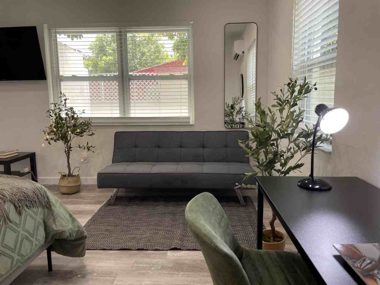 522 Nw 11th Ave #1056494P - Photo 2 of 16