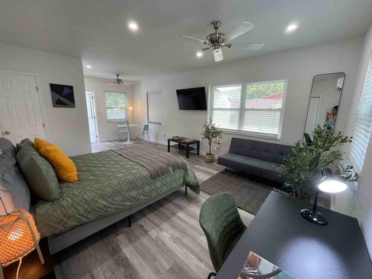 522 Nw 11th Ave #1056494P - Photo 6 of 16