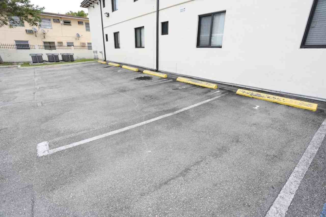 1375 Sw 6th St #1056512P - Photo 7 of 9