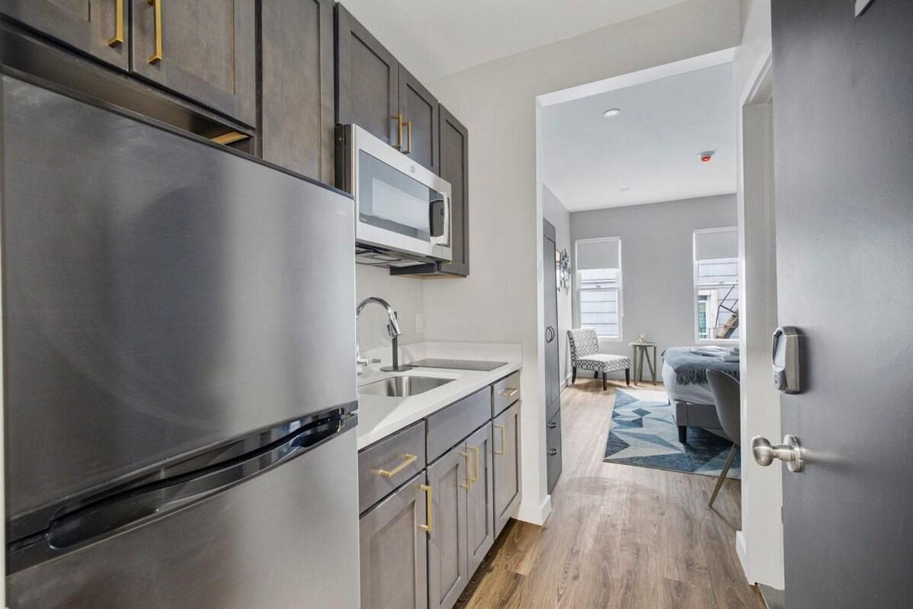 149 Wickham Ave #1056804P - Photo 2 of 10