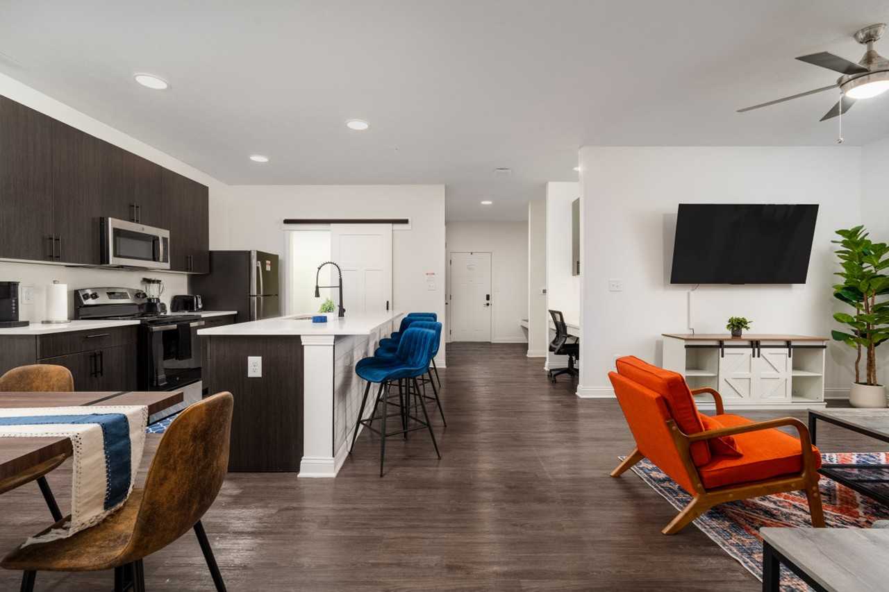 5890 Royal Ln #1058530P - Photo 5 of 38