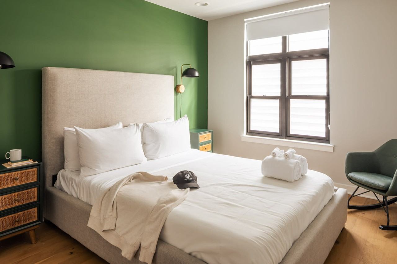 222 Vine St #1060932P - Photo 2 of 37