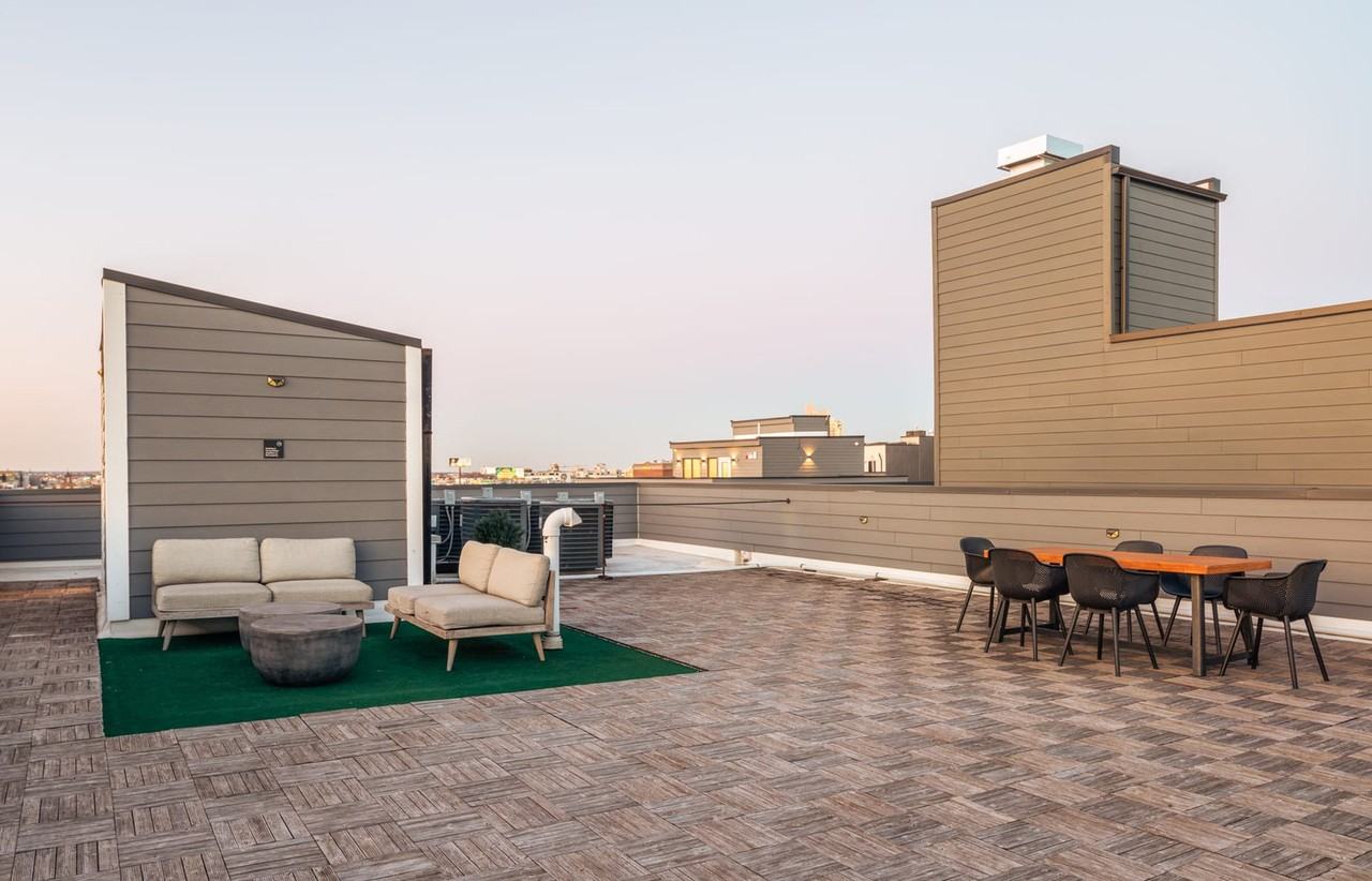 222 Vine St #1060932P - Photo 7 of 37