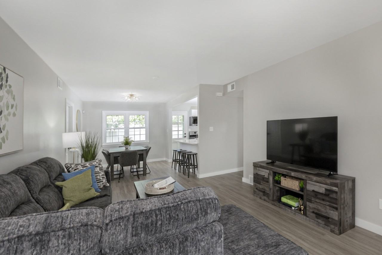 754 Hemlock Dr #1061094P - Photo 4 of 38