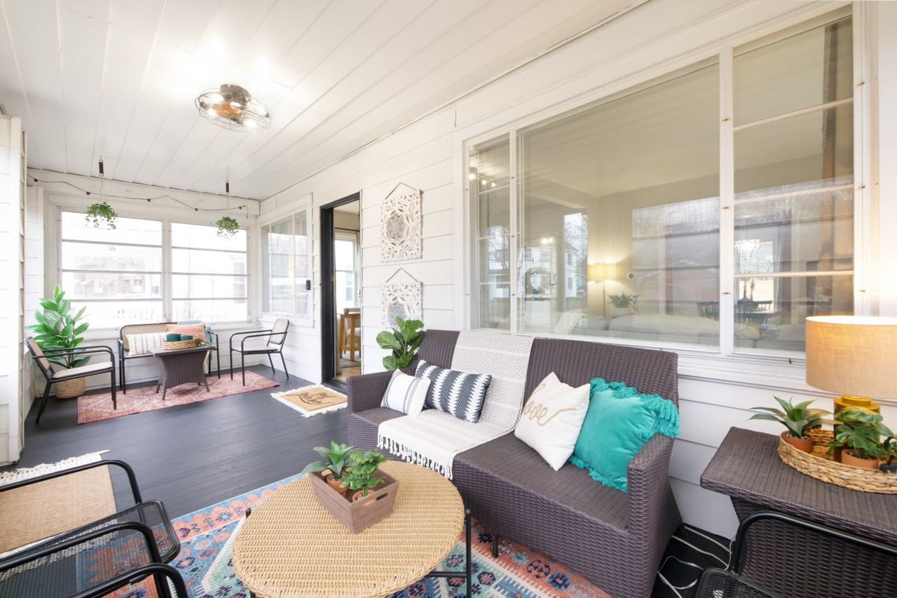 713 Crosby St #1061099P - Photo 6 of 44