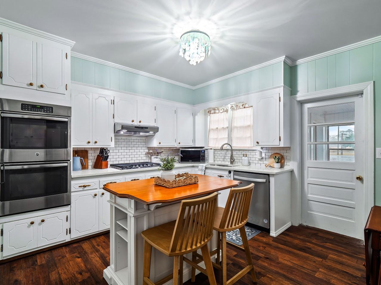 27889 2ND East Drive #1061102P - Photo 3 of 38