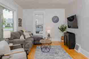 710 E Franklin St - Photo 1 of 1