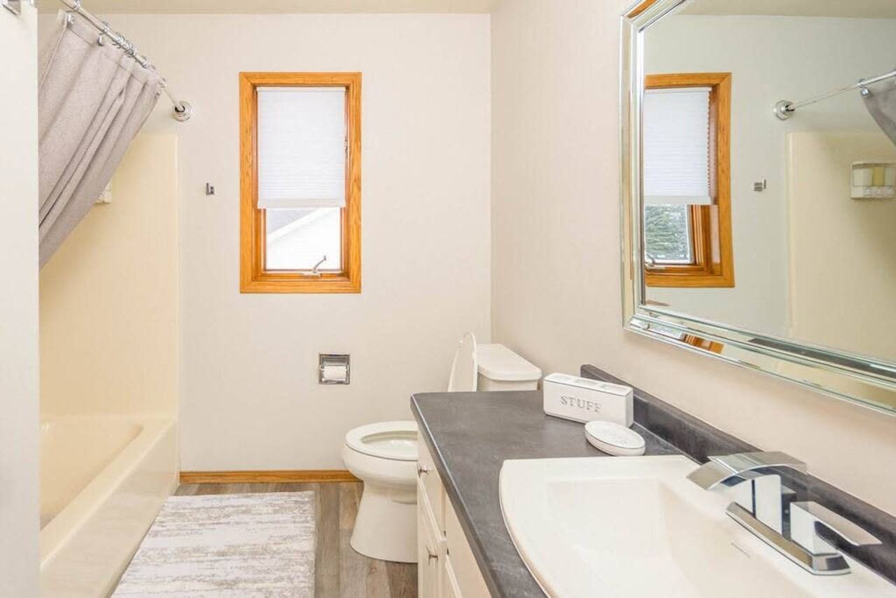 N307 Eastowne Ct #1061648P - Photo 5 of 13