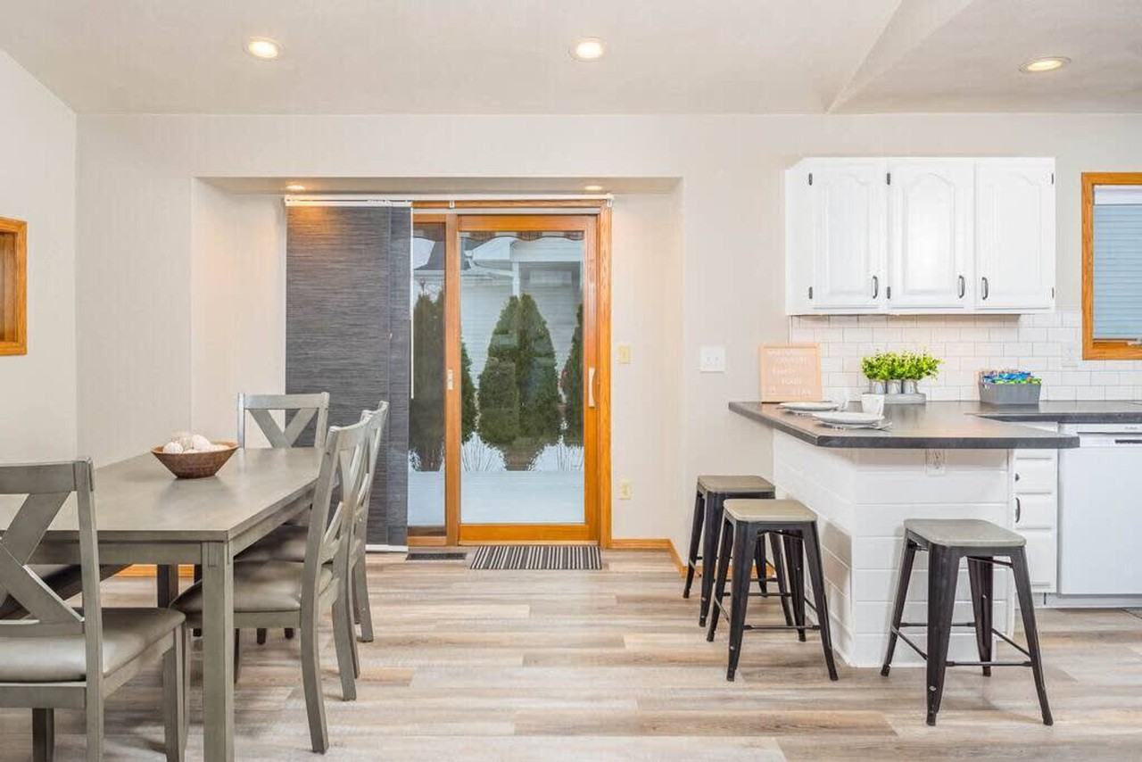 N307 Eastowne Ct #1061648P - Photo 6 of 13