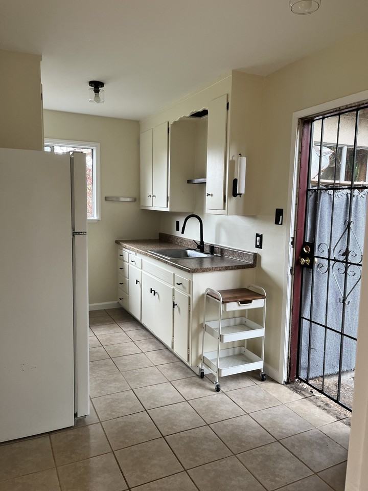 Humboldt - Photo 4 of 12