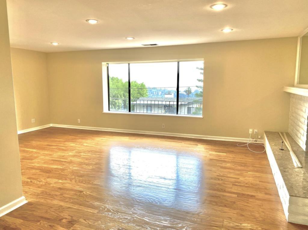 2681 Montrose Pl - Photo 2 of 11