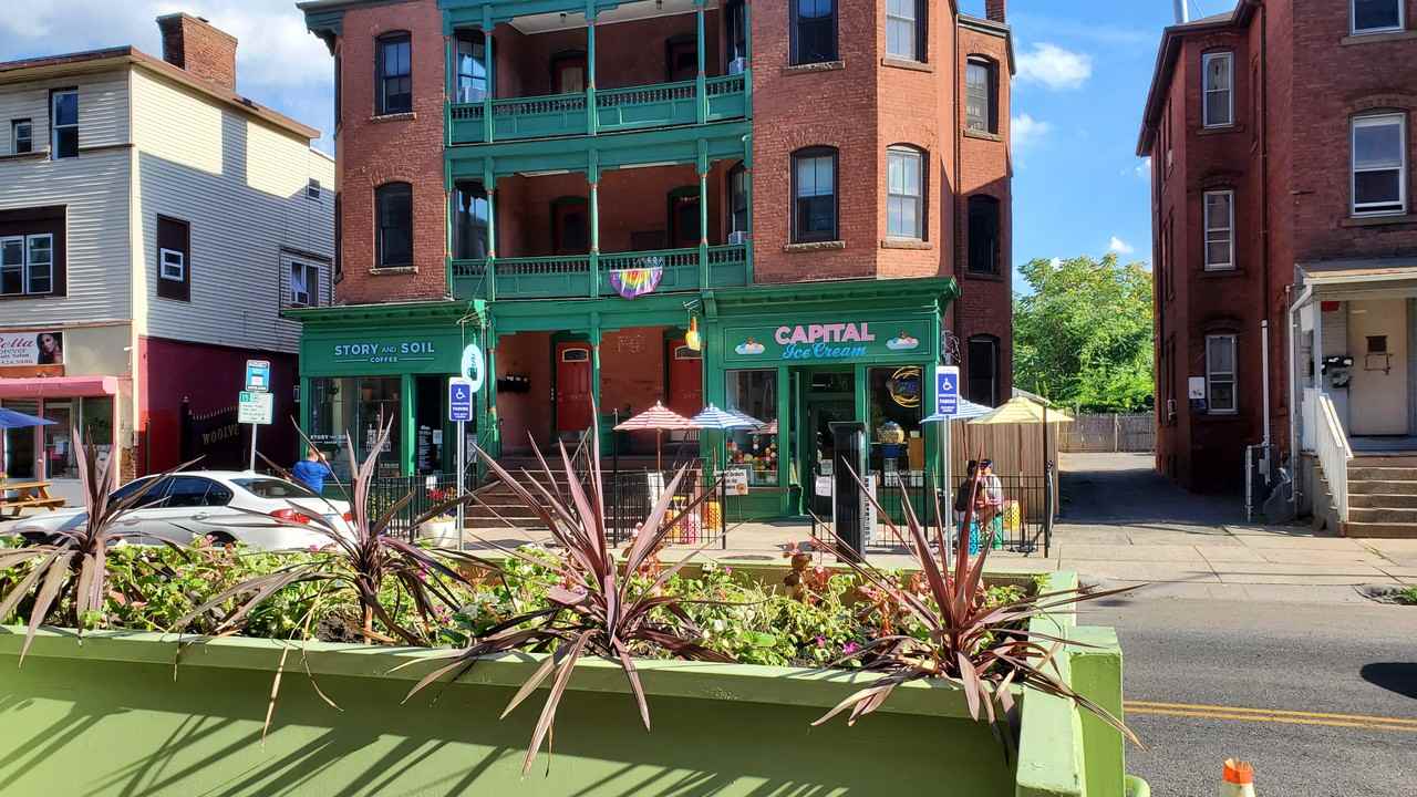 387 Capitol Ave #387-2 - Photo 2 of 29