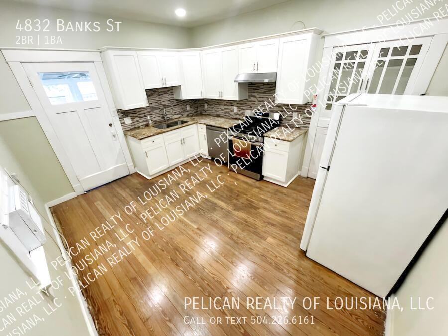 4832 Banks Street - Photo 7 of 9