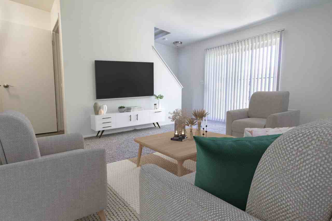 41140 Canton Ct. - Photo 5 of 50