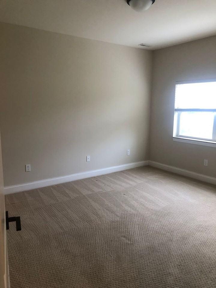 964 - Park Place Town Center - Photo 5 of 12