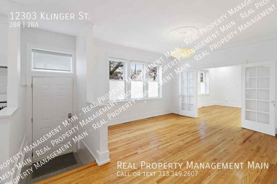 12303 Klinger St - Photo 2 of 32