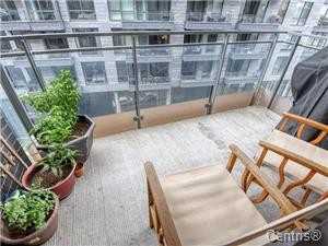 901 Rue de la Commune Est - Photo 5 of 13