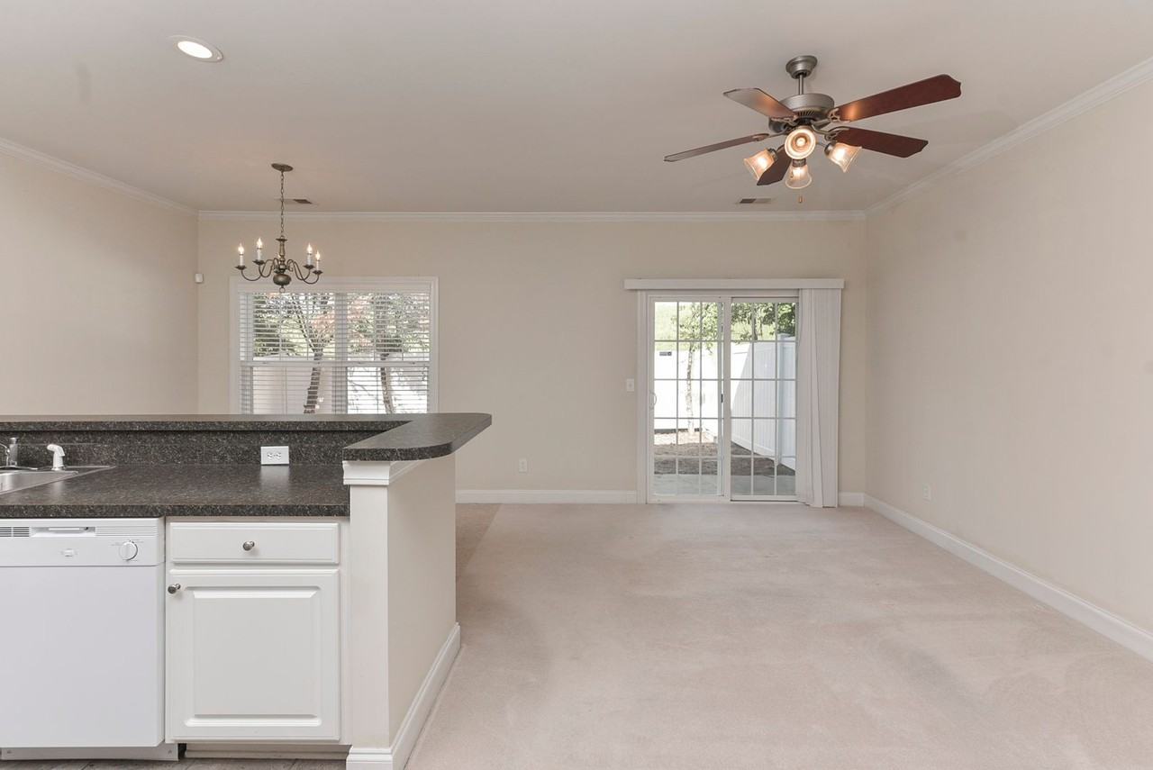107 Gavinshire Rd - Photo 5 of 34