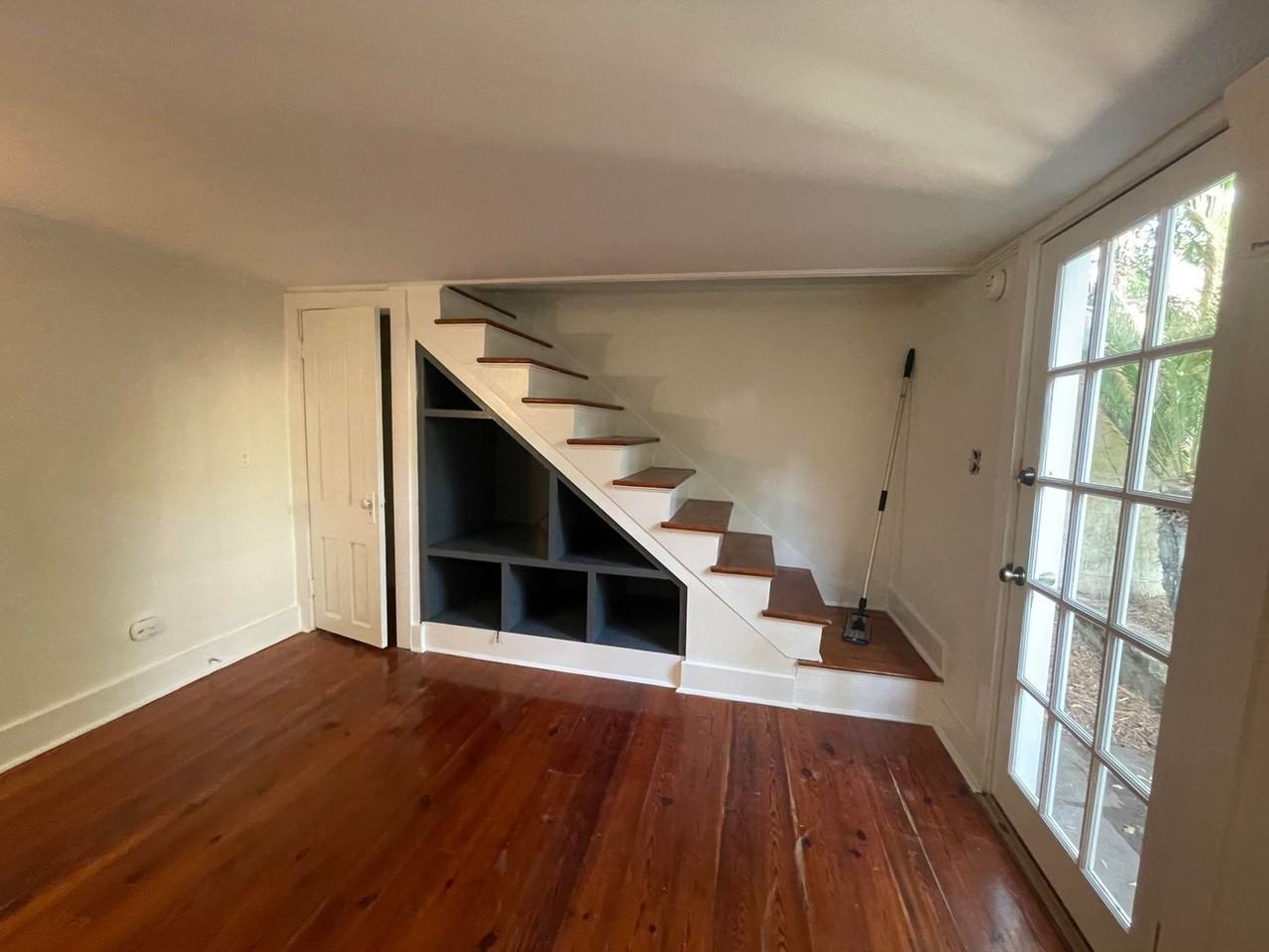 16 1/2 Water St - Photo 7 of 17
