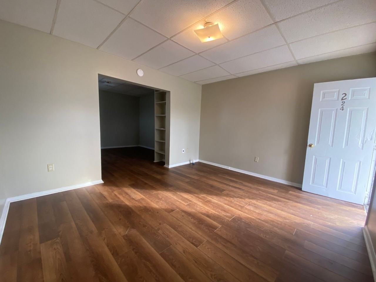 224 Lake St - Photo 3 of 10