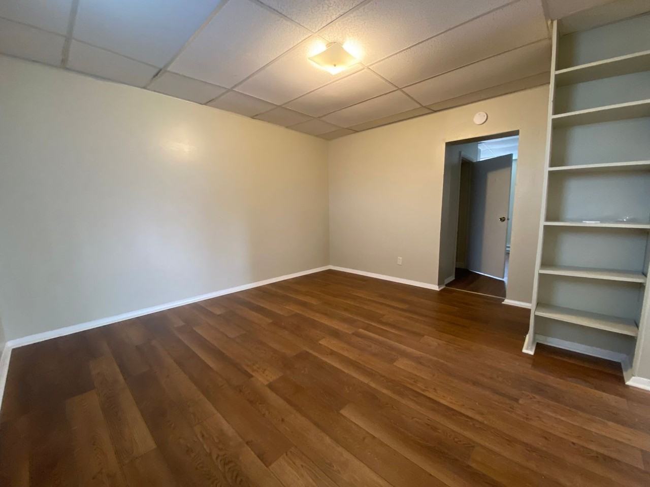 224 Lake St - Photo 5 of 10