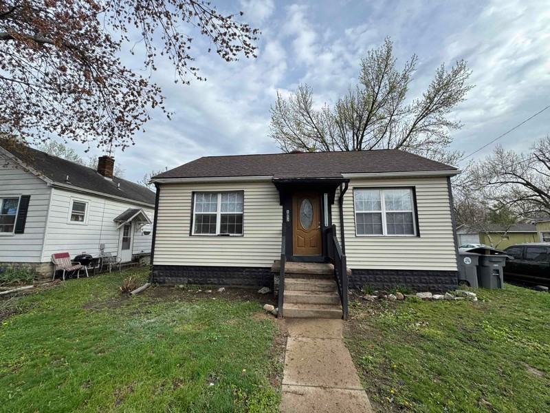 1052 Covert Ave - Photo 2 of 8