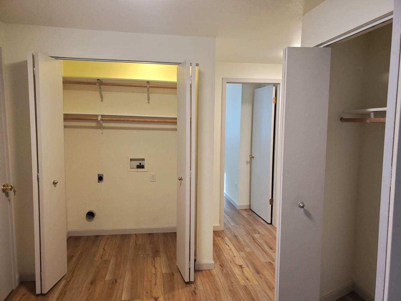 108 11th St #B - Photo 6 of 14