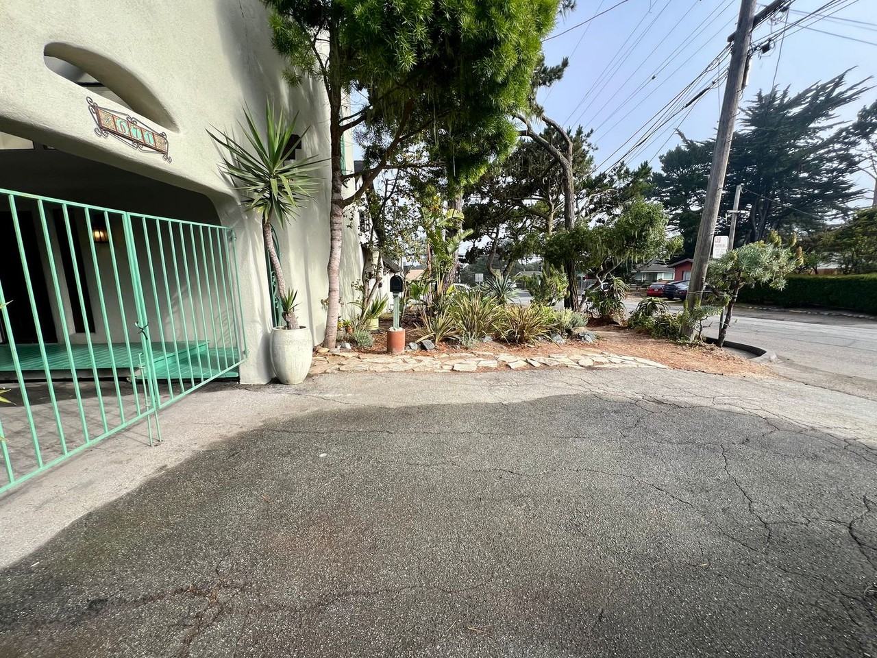 671 Taylor St - Photo 6 of 50
