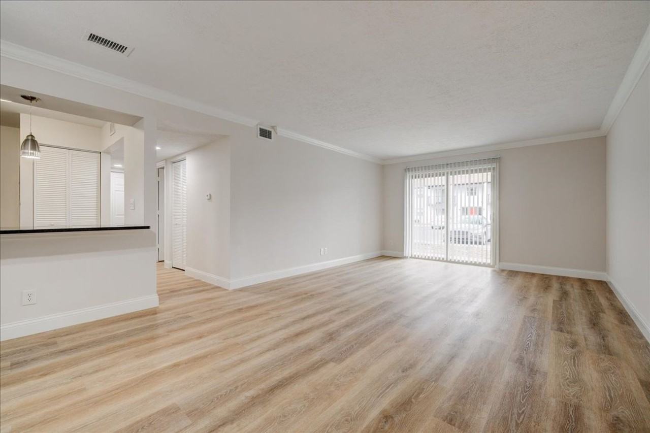 600 Normandy Apartment Homes - Photo 3 of 50